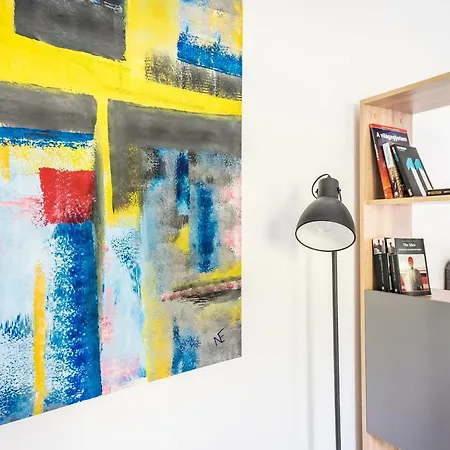 Bpr Color Fusion With A/c Appartement